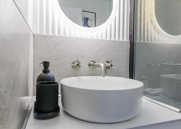 Cozy For 2 People - Place De La Republique * Paříž