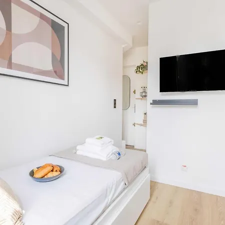 Cozy For 2 People - Place De La Republique Apartment